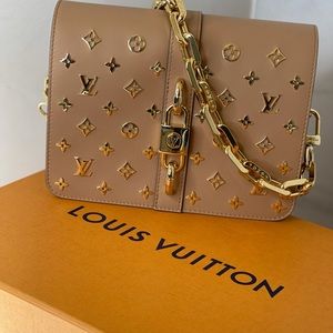 Louis Vuitton Rendez-Vous Bag